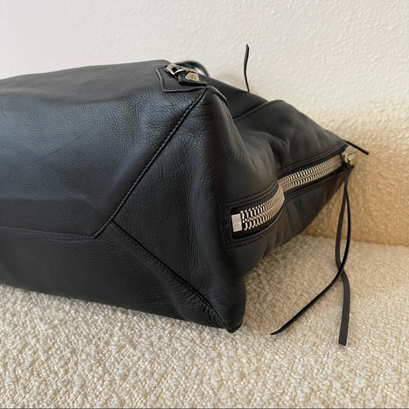 Balenciaga Black Leather Tote - Picture 12 of 15